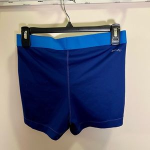 Nike Pro- blue